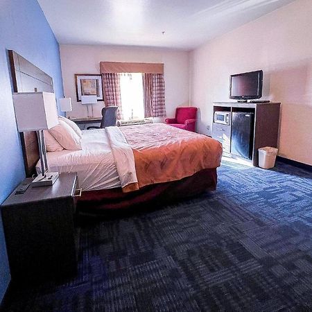 Helena Inn - Airport エクステリア 写真